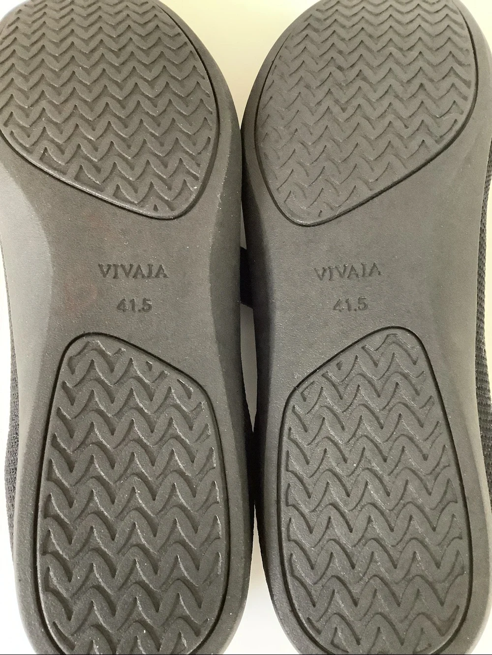 Vivaia black mary